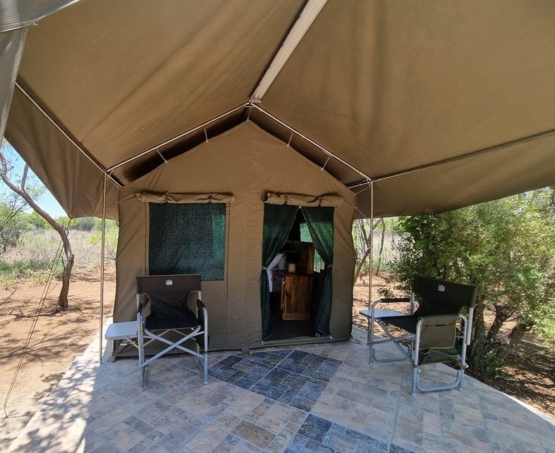 Bush camp detail